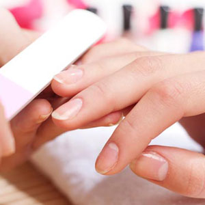 Nail technician offers - Gel remove